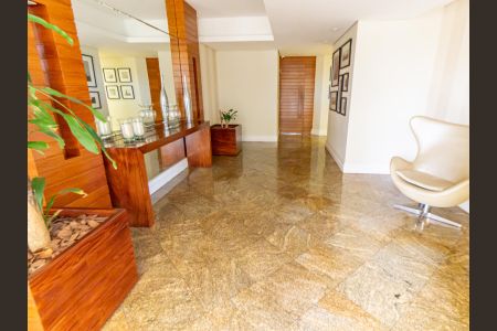 Apartamento à venda com 125m², 4 quartos e 2 vagasÁrea comum - Hall