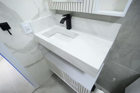 Studio para alugar com 40m², 1 quarto e sem vaga Studio para alugar com 40m², 1 quarto e sem vagaBanheiro