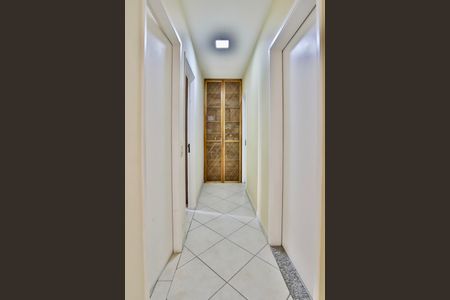 Apartamento à venda com 60m², 2 quartos e 1 vagaCorredor