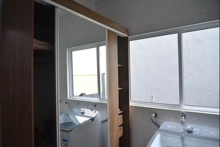 Casa para alugar com 260m², 3 quartos e 5 vagasÁrea de Serviço