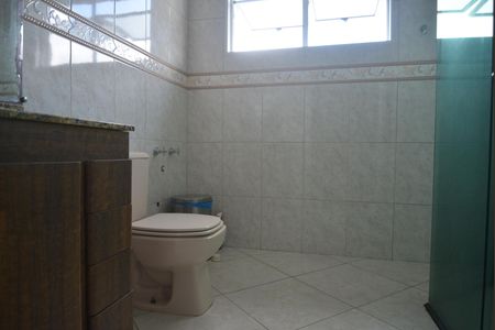 Casa para alugar com 260m², 3 quartos e 5 vagasBanheiro da Suíte