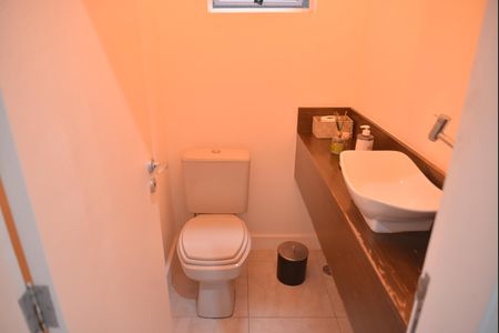 Casa para alugar com 260m², 3 quartos e 5 vagasLavabo