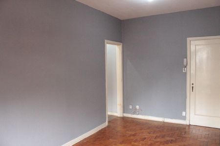 Apartamento à venda com 82m², 1 quarto e sem vagaSala
