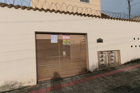 Casa à venda com 70m², 2 quartos e 1 vaga Casa à venda com 70m², 2 quartos e 1 vagaPlaquinha