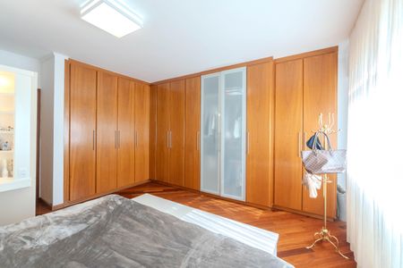 Apartamento à venda com 186m², 3 quartos e 2 vagasSuíte master