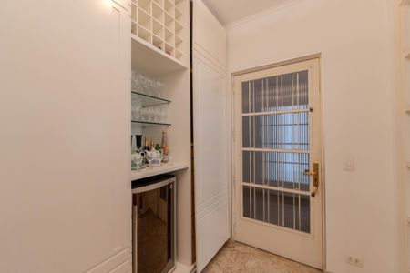 Apartamento à venda com 186m², 3 quartos e 2 vagasHall