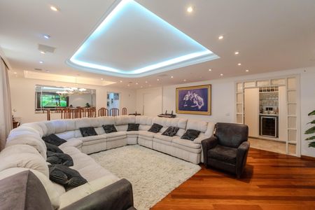 Apartamento à venda com 186m², 3 quartos e 2 vagasSala