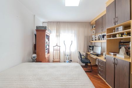 Apartamento à venda com 186m², 3 quartos e 2 vagasQuarto