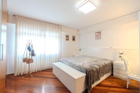 Apartamento à venda com 186m², 3 quartos e 2 vagasSuíte master