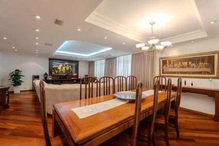 Apartamento à venda com 186m², 3 quartos e 2 vagasSala