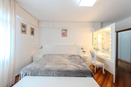 Apartamento à venda com 186m², 3 quartos e 2 vagasSuíte master