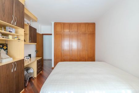 Apartamento à venda com 186m², 3 quartos e 2 vagasQuarto