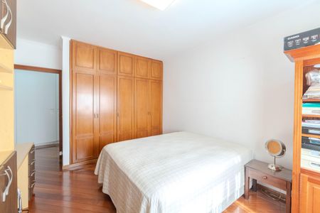 Apartamento à venda com 186m², 3 quartos e 2 vagasQuarto