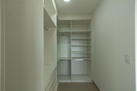 Apartamento para alugar com 47m², 1 quarto e 1 vaga Apartamento para alugar com 47m², 1 quarto e 1 vagaCloset