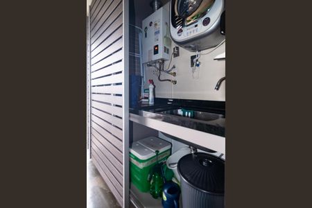 Apartamento à venda com 74m², 1 quarto e 1 vagaÁrea de Serviço