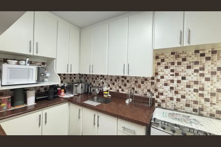 Apartamento à venda com 107m², 3 quartos e 2 vagasCozinha