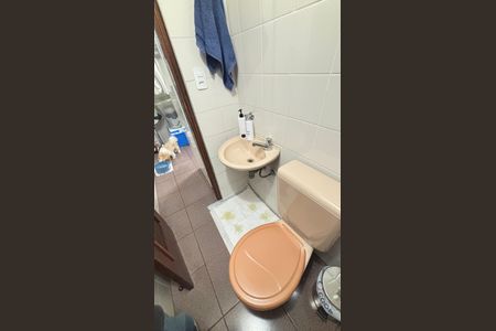 Apartamento à venda com 107m², 3 quartos e 2 vagasBanheiro de Serviço