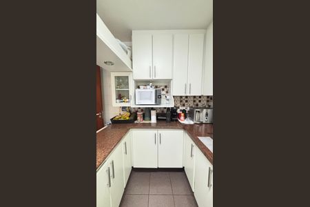 Apartamento à venda com 107m², 3 quartos e 2 vagasCozinha