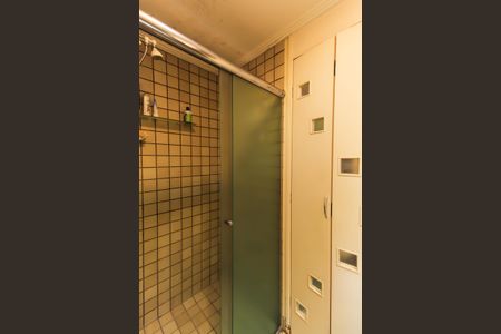 Apartamento à venda com 65m², 2 quartos e 1 vaga Apartamento à venda com 65m², 2 quartos e 1 vagaBanheiro