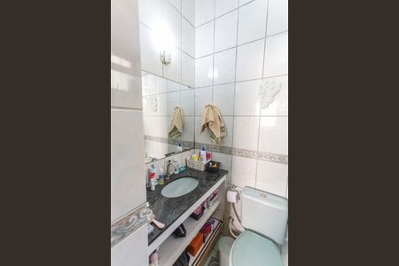 Casa à venda com 172m², 3 quartos e 2 vagas Casa à venda com 172m², 3 quartos e 2 vagasBanheiro da Suíte