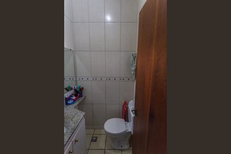 Casa à venda com 172m², 3 quartos e 2 vagas Casa à venda com 172m², 3 quartos e 2 vagasLavabo