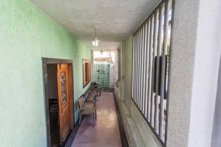 Casa à venda com 172m², 3 quartos e 2 vagas Casa à venda com 172m², 3 quartos e 2 vagasEntrada Principal