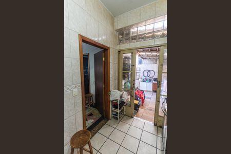 Casa à venda com 172m², 3 quartos e 2 vagas Casa à venda com 172m², 3 quartos e 2 vagasCozinha