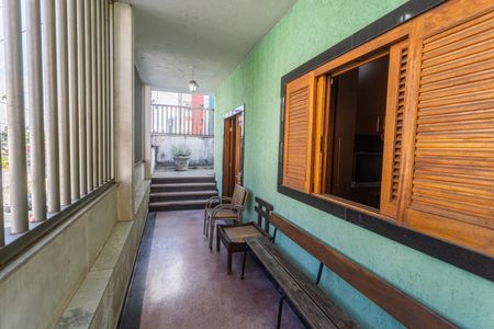 Casa à venda com 172m², 3 quartos e 2 vagas Casa à venda com 172m², 3 quartos e 2 vagasEntrada Principal