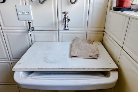 Apartamento para alugar com 70m², 3 quartos e 1 vagaÁrea de Serviço