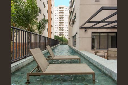 Apartamento à venda com 70m², 1 quarto e 1 vagaÁrea comum - Piscina