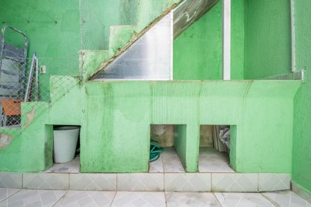 Casa à venda com 125m², 2 quartos e 2 vagas Casa à venda com 125m², 2 quartos e 2 vagasCanil