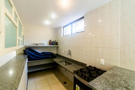 Apartamento à venda com 88m², 2 quartos e 1 vaga Apartamento à venda com 88m², 2 quartos e 1 vagaÁrea comum - Salão de festas