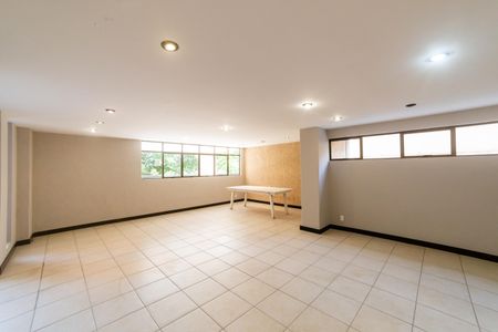 Apartamento à venda com 88m², 2 quartos e 1 vaga Apartamento à venda com 88m², 2 quartos e 1 vagaÁrea comum - Salão de festas