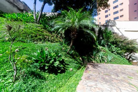 Apartamento à venda com 88m², 2 quartos e 1 vaga Apartamento à venda com 88m², 2 quartos e 1 vagaÁrea comum - área verde