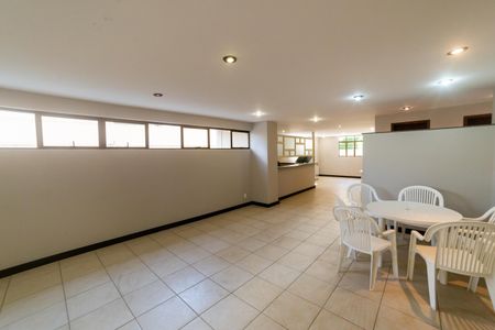 Apartamento à venda com 88m², 2 quartos e 1 vaga Apartamento à venda com 88m², 2 quartos e 1 vagaÁrea comum - Salão de festas