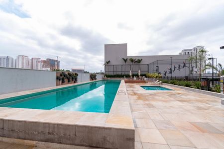 Apartamento à venda com 73m², 2 quartos e 2 vagasÁrea comum - Piscina