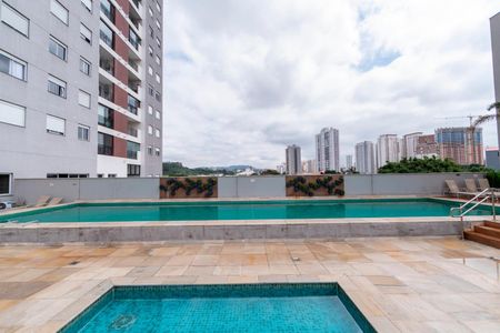 Apartamento à venda com 73m², 2 quartos e 2 vagasÁrea comum - Piscina