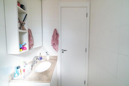Apartamento à venda com 80m², 2 quartos e 1 vagaBanheiro da Suíte