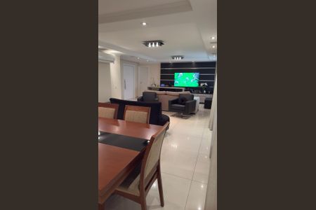 Apartamento à venda com 210m², 4 quartos e 3 vagasSala