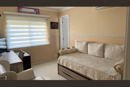 Apartamento à venda com 210m², 4 quartos e 3 vagasQuarto 3