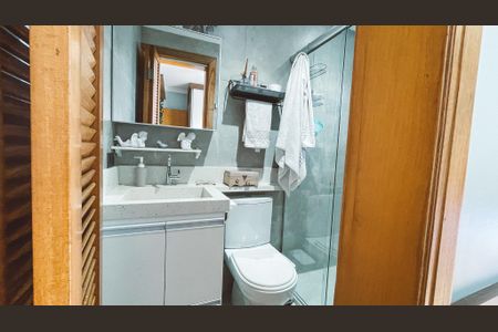 Apartamento à venda com 75m², 3 quartos e 2 vagas Apartamento à venda com 75m², 3 quartos e 2 vagasBanheiro da Suíte
