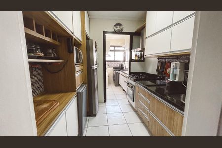 Apartamento à venda com 75m², 3 quartos e 2 vagas Apartamento à venda com 75m², 3 quartos e 2 vagasCozinha