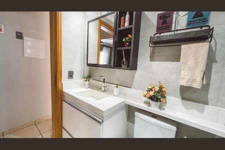 Apartamento à venda com 75m², 3 quartos e 2 vagas Apartamento à venda com 75m², 3 quartos e 2 vagasBanheiro