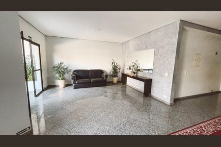 Apartamento à venda com 75m², 3 quartos e 2 vagas Apartamento à venda com 75m², 3 quartos e 2 vagasHall social