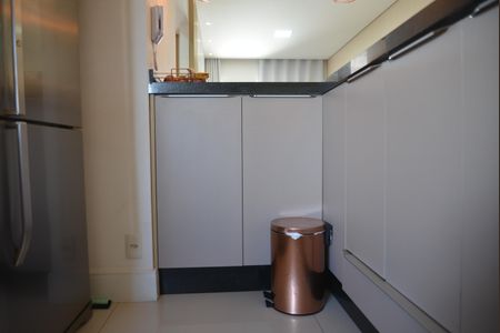 Apartamento à venda com 70m², 2 quartos e 2 vagasCozinha e Área de Serviço