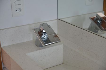 Apartamento à venda com 70m², 2 quartos e 2 vagasBanheiro da Suíte