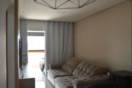 Apartamento à venda com 70m², 2 quartos e 2 vagasSala