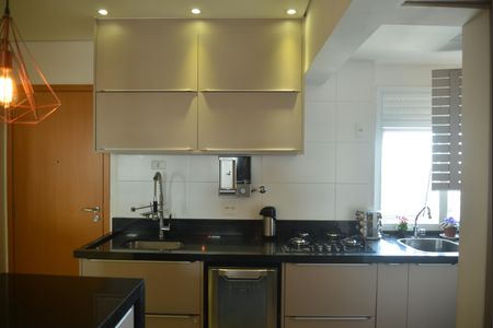 Apartamento à venda com 70m², 2 quartos e 2 vagasCozinha e Área de Serviço