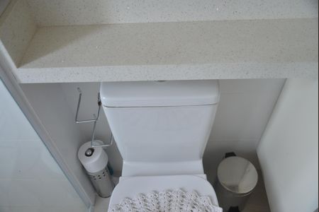 Apartamento à venda com 70m², 2 quartos e 2 vagasBanheiro Social