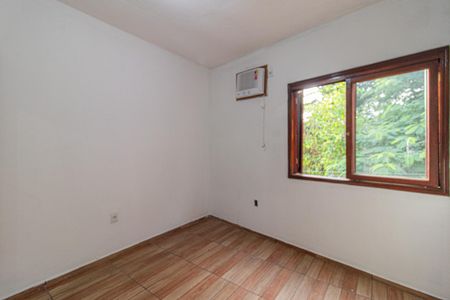 Casa para alugar com 57m², 2 quartos e sem vagaSuíte